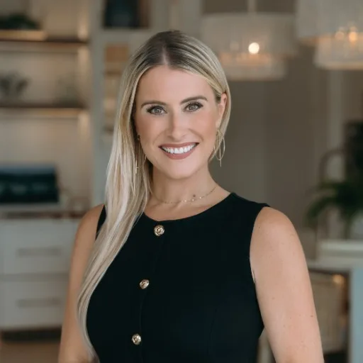 Kelly Olin